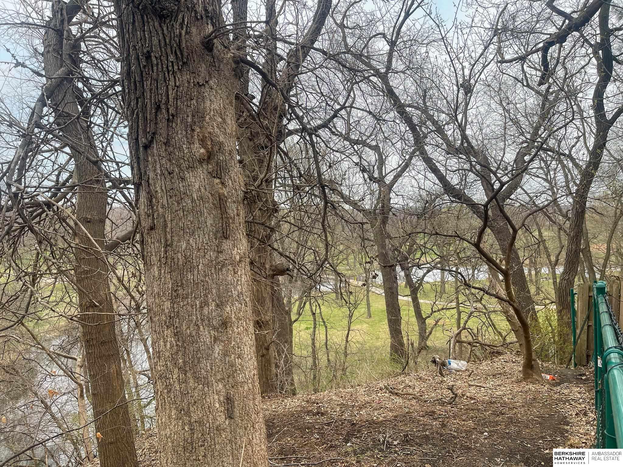 Omaha, Nebraska 68124, United States, 3 Bedrooms Bedrooms, ,3 BathroomsBathrooms,Residential,Pending,102563