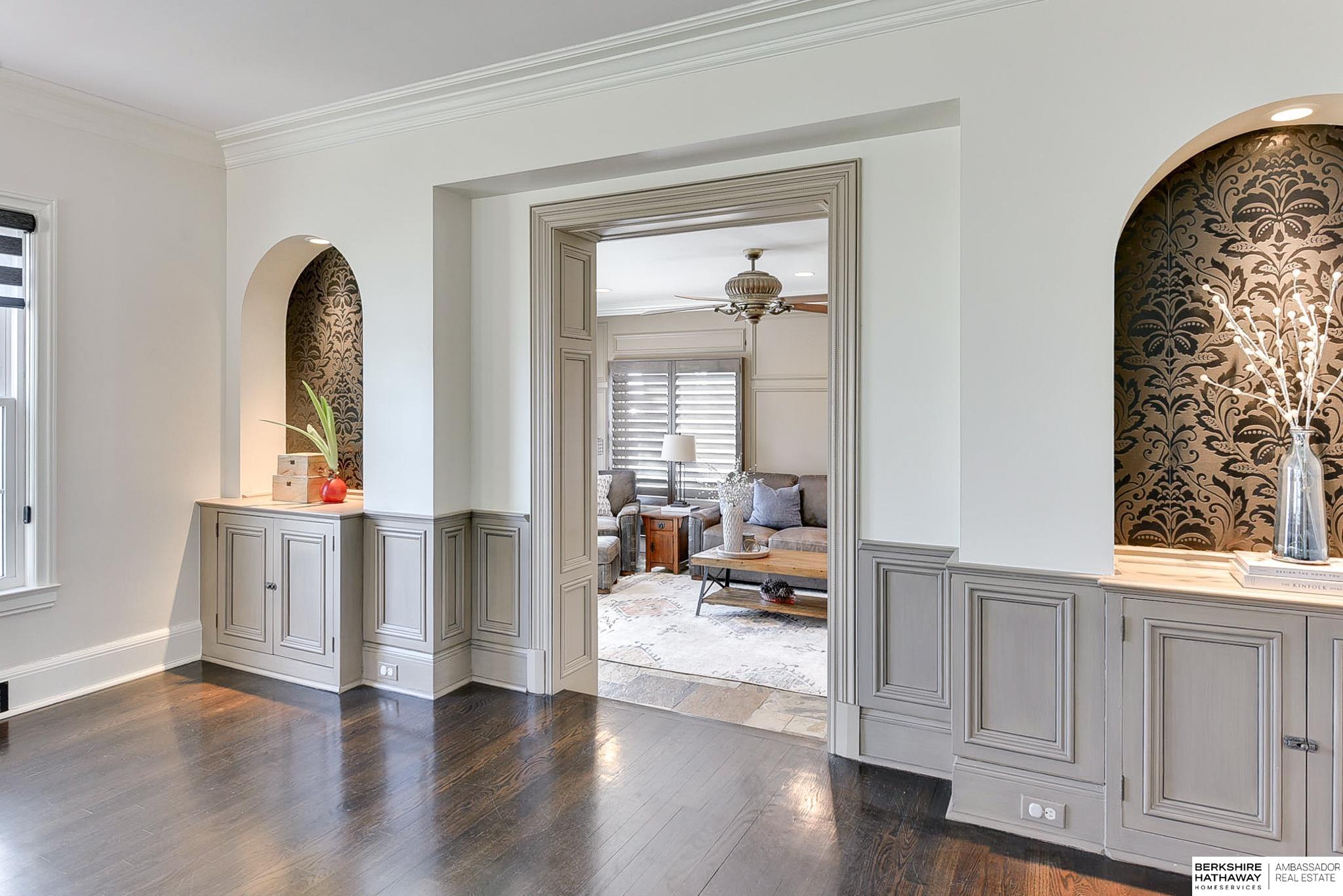 Omaha, Nebraska 68114, United States, 5 Bedrooms Bedrooms, ,6 BathroomsBathrooms,Residential,Pending,91464