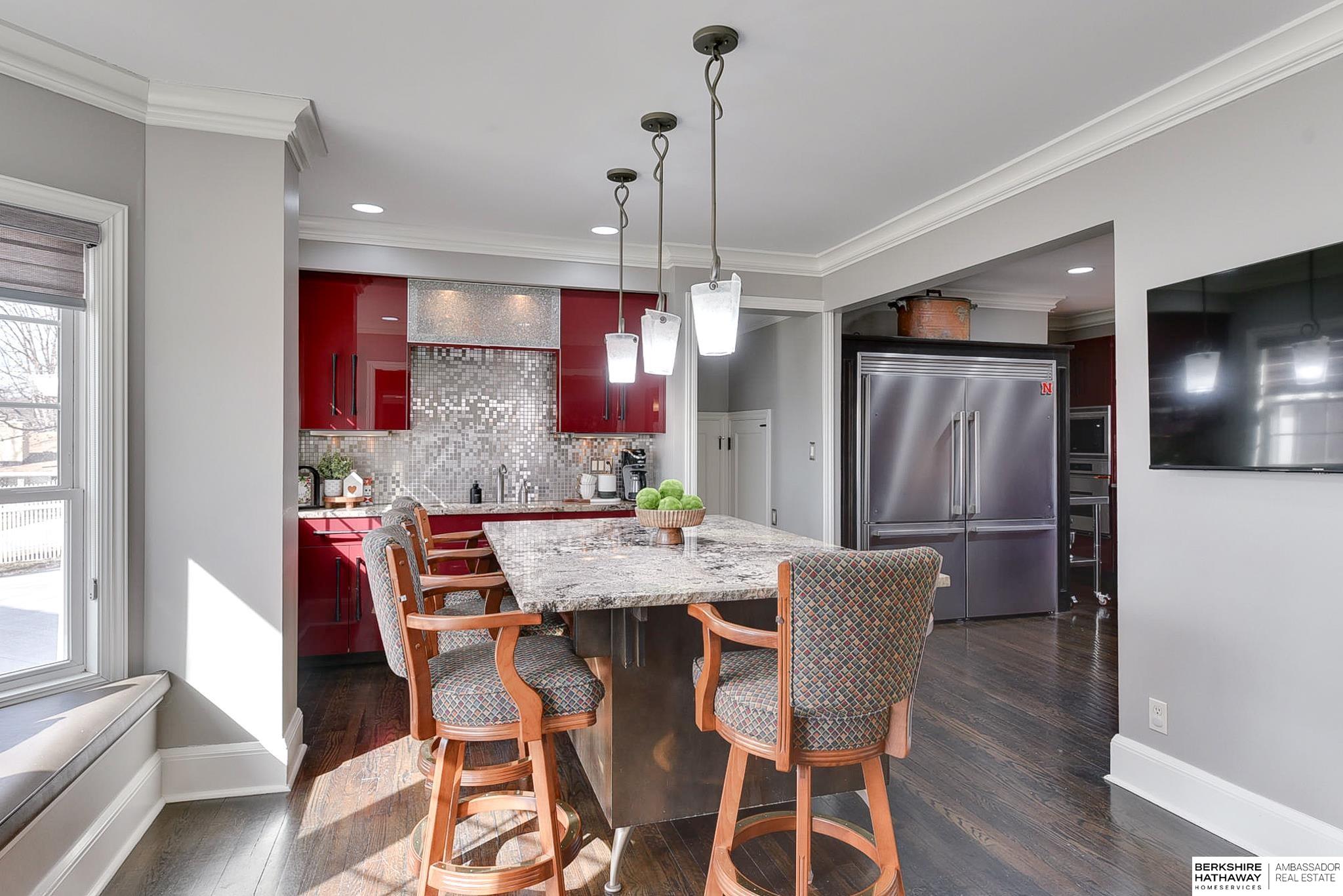 Omaha, Nebraska 68114, United States, 5 Bedrooms Bedrooms, ,6 BathroomsBathrooms,Residential,Pending,91464