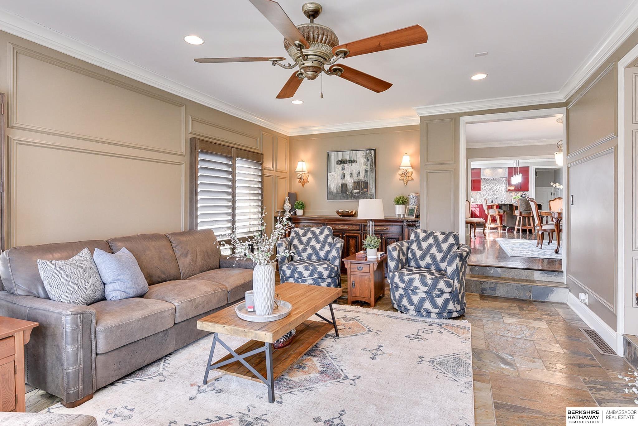 Omaha, Nebraska 68114, United States, 5 Bedrooms Bedrooms, ,6 BathroomsBathrooms,Residential,Pending,91464