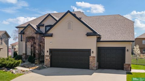 MLS: 22509406