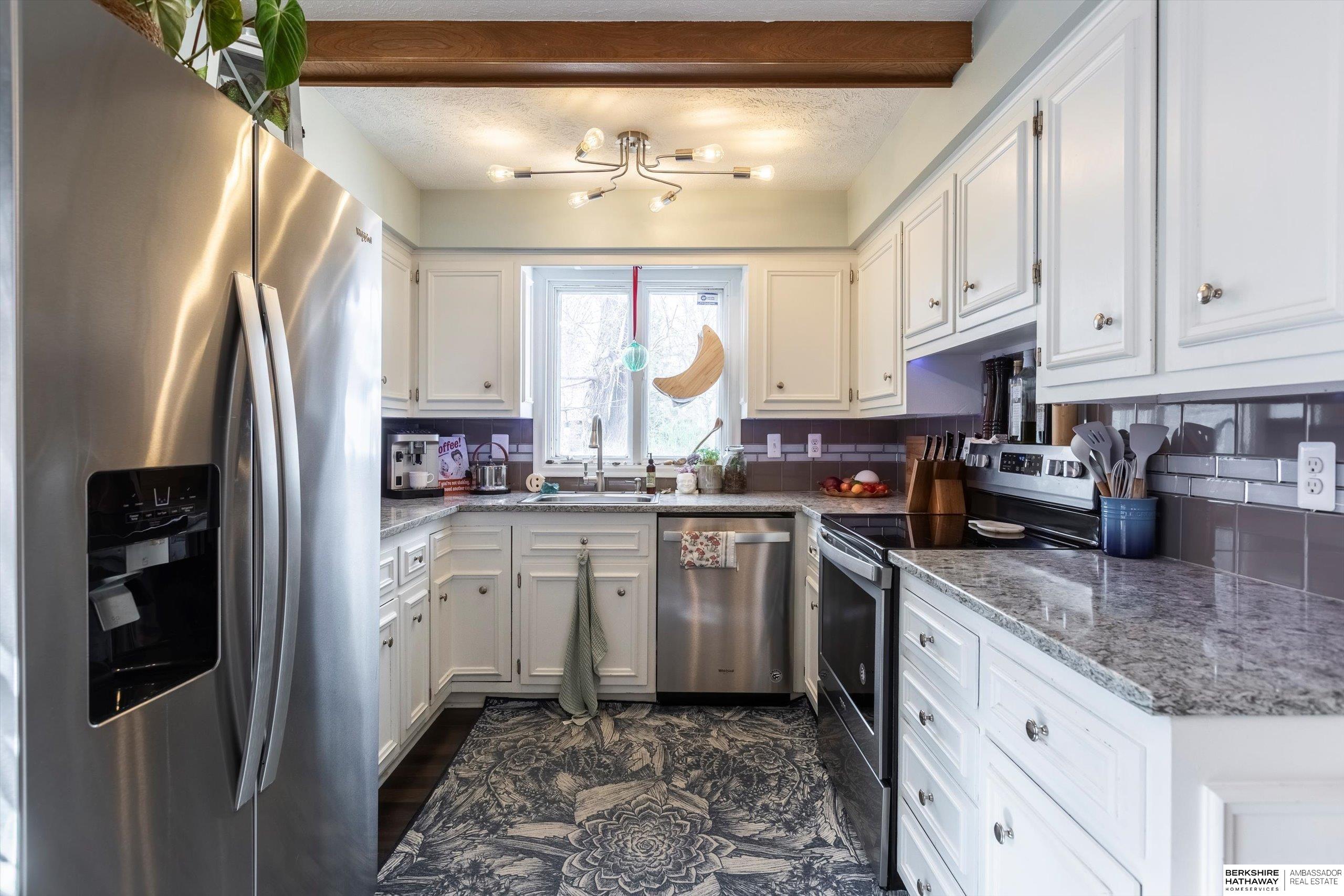 Omaha, Nebraska 68134, United States, 3 Bedrooms Bedrooms, ,2 BathroomsBathrooms,Residential,Pending,106917