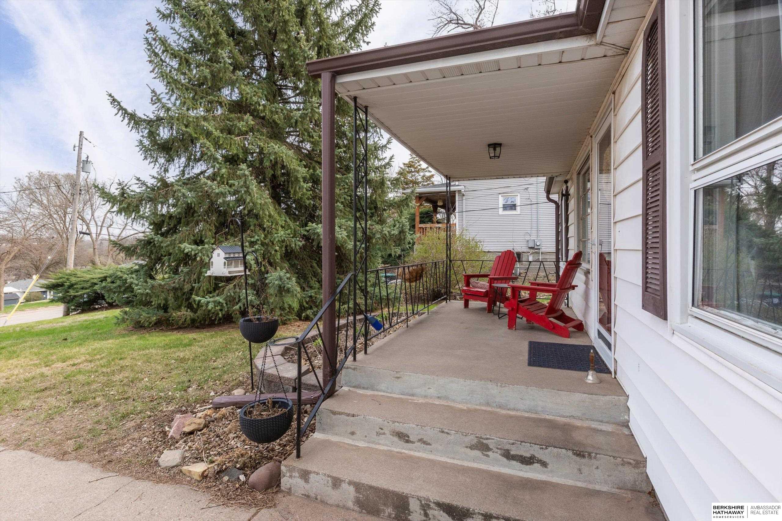 Omaha, Nebraska 68134, United States, 3 Bedrooms Bedrooms, ,2 BathroomsBathrooms,Residential,Pending,106917