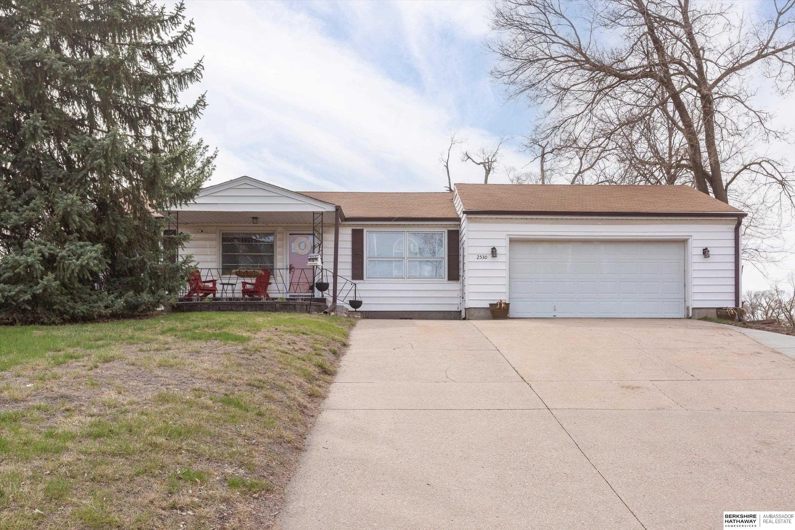 Omaha, Nebraska 68134, United States, 3 Bedrooms Bedrooms, ,2 BathroomsBathrooms,Residential,Pending,106917