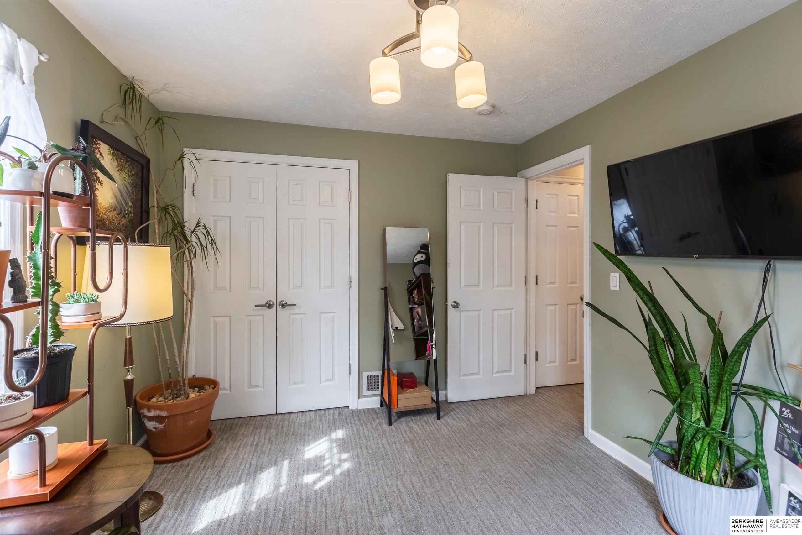 Omaha, Nebraska 68134, United States, 3 Bedrooms Bedrooms, ,2 BathroomsBathrooms,Residential,Pending,106917