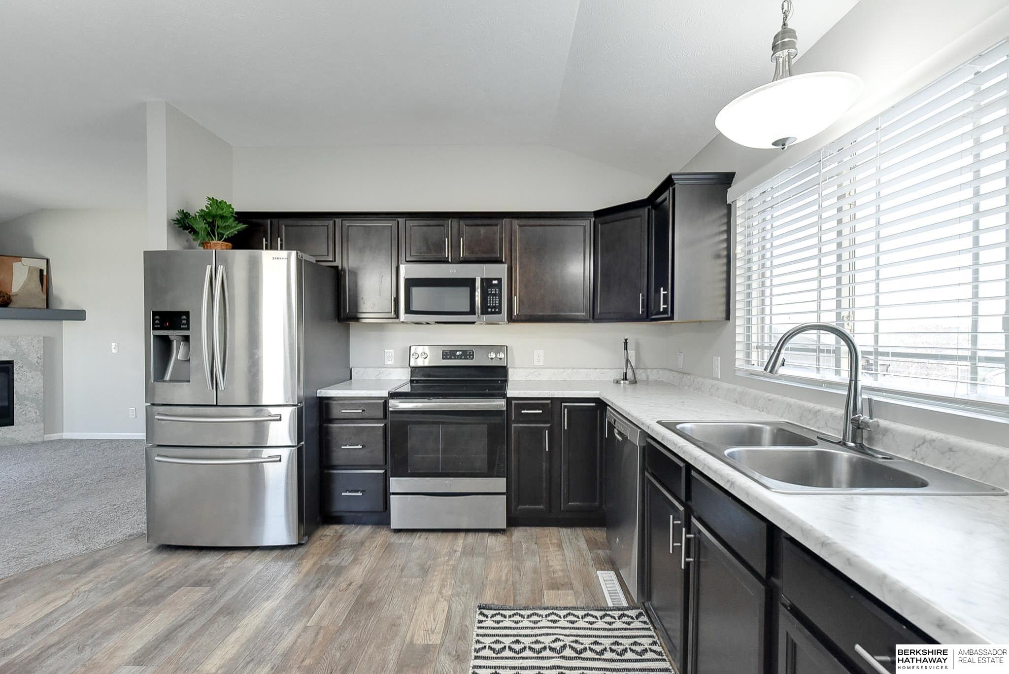 Omaha, Nebraska 68122, United States, 3 Bedrooms Bedrooms, ,2 BathroomsBathrooms,Residential,Pending,28730