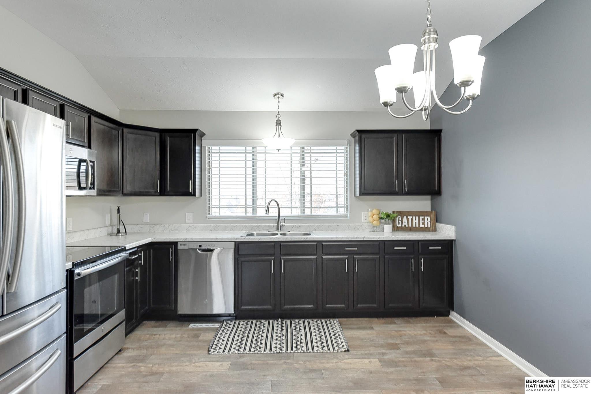 Omaha, Nebraska 68122, United States, 3 Bedrooms Bedrooms, ,2 BathroomsBathrooms,Residential,Pending,28730