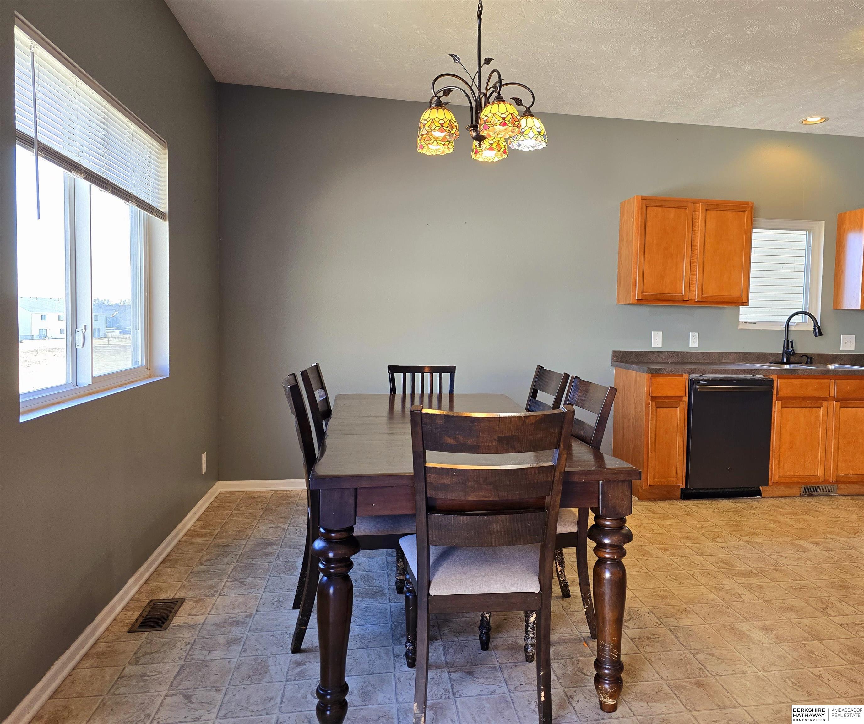 Lincoln, Nebraska 68524, United States, 4 Bedrooms Bedrooms, ,4 BathroomsBathrooms,Residential,Pending,7153