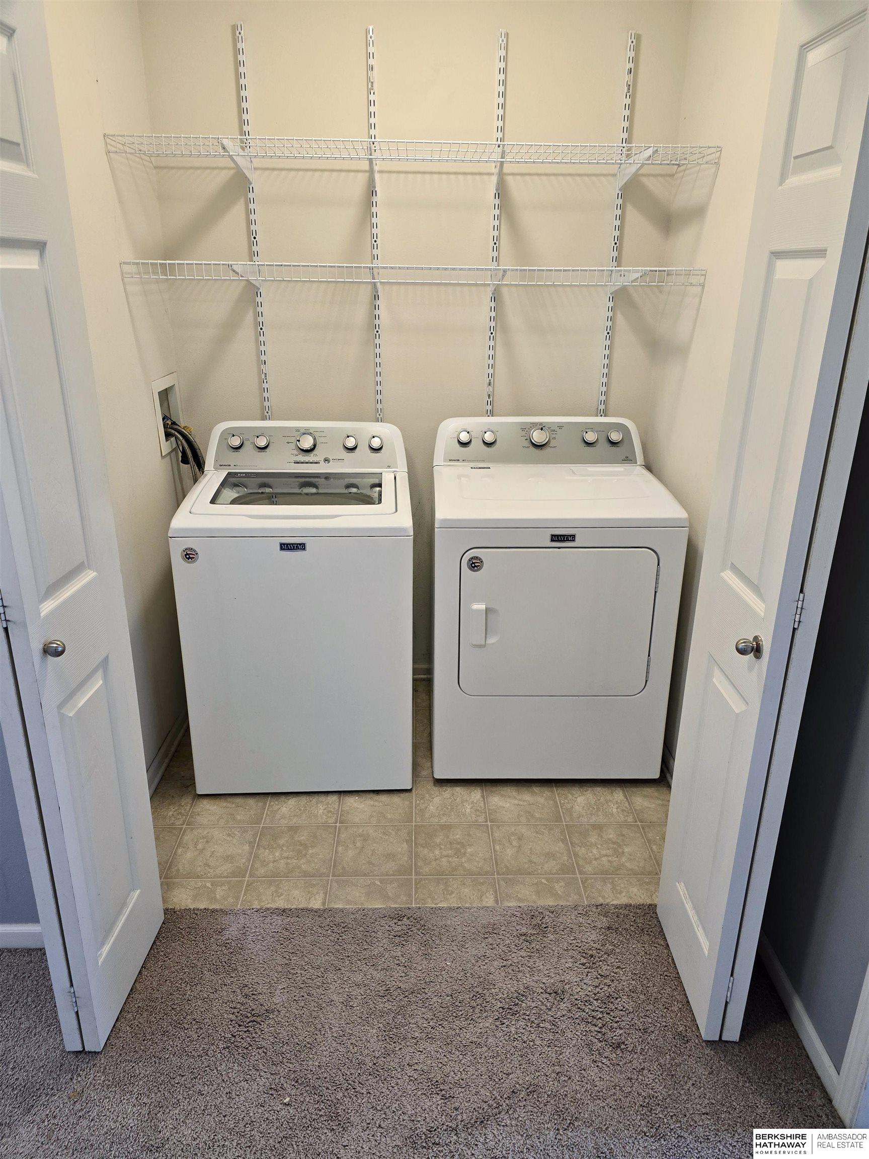 Lincoln, Nebraska 68524, United States, 4 Bedrooms Bedrooms, ,4 BathroomsBathrooms,Residential,Pending,7153