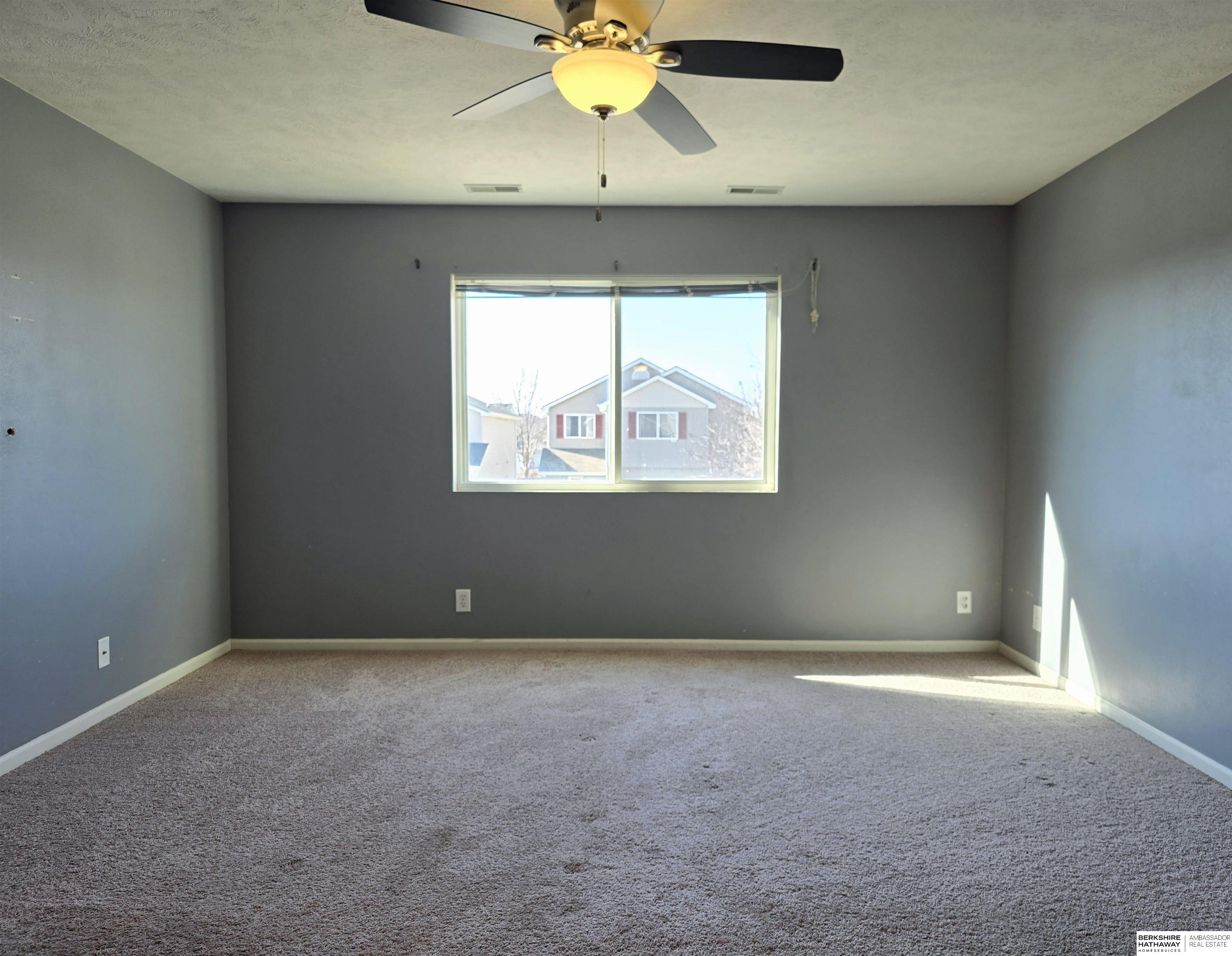 Lincoln, Nebraska 68524, United States, 4 Bedrooms Bedrooms, ,4 BathroomsBathrooms,Residential,Pending,7153