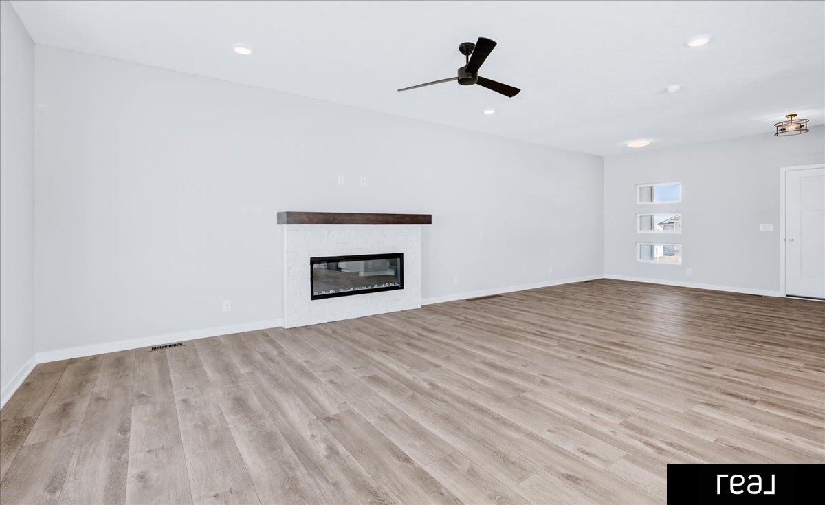 Elkhorn, Nebraska 68022, United States, 4 Bedrooms Bedrooms, ,3 BathroomsBathrooms,Residential,Active,1177