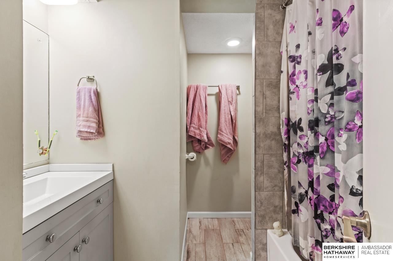 Omaha, Nebraska 68127, United States, 3 Bedrooms Bedrooms, ,3 BathroomsBathrooms,Residential,Active,114136