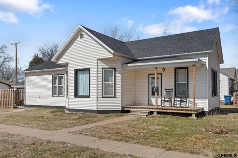 MLS: 22506844