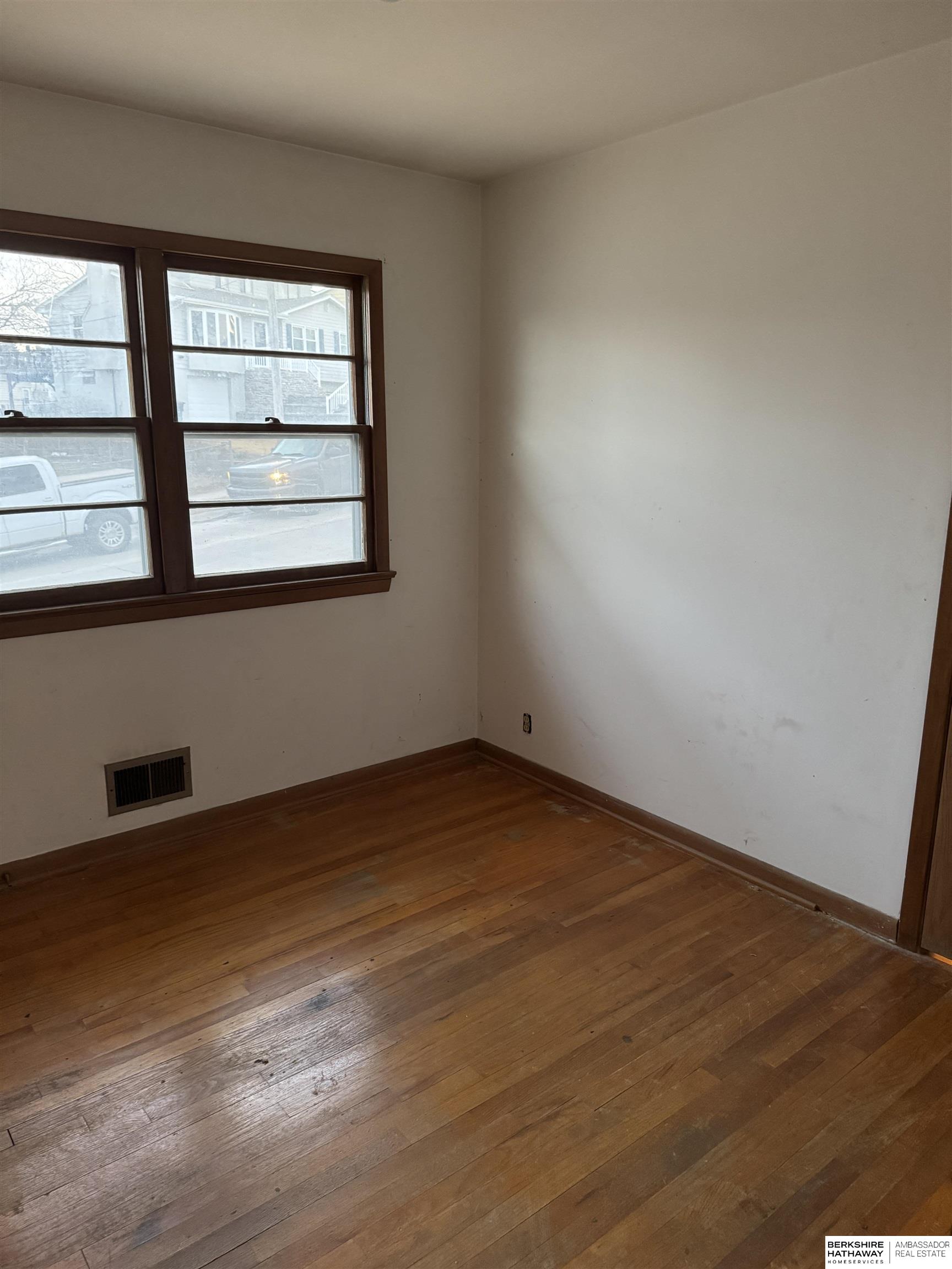 Omaha, Nebraska 68114, United States, 3 Bedrooms Bedrooms, ,1 BathroomBathrooms,Residential,Active,96580