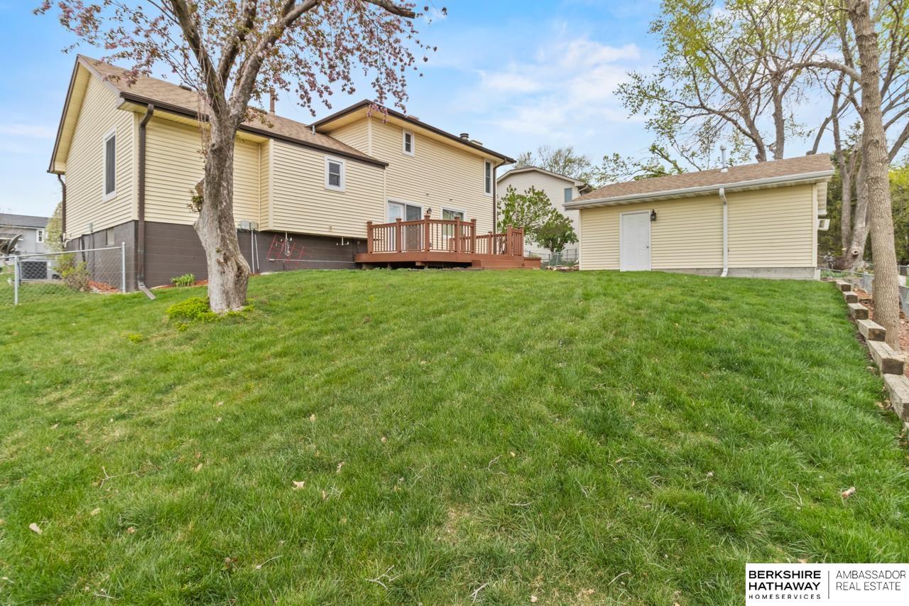 Omaha, Nebraska 68130, United States, 3 Bedrooms Bedrooms, ,3 BathroomsBathrooms,Residential,Pending,115768