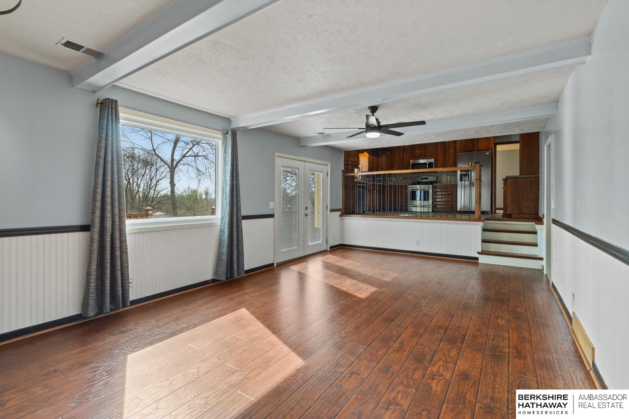 Omaha, Nebraska 68130, United States, 3 Bedrooms Bedrooms, ,3 BathroomsBathrooms,Residential,Pending,115768