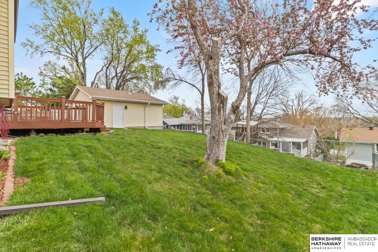 Omaha, Nebraska 68130, United States, 3 Bedrooms Bedrooms, ,3 BathroomsBathrooms,Residential,Pending,115768