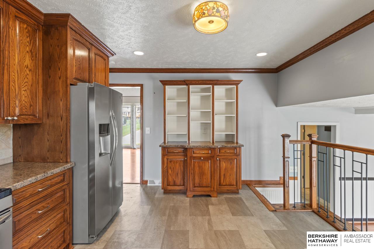 Omaha, Nebraska 68130, United States, 3 Bedrooms Bedrooms, ,3 BathroomsBathrooms,Residential,Pending,115768