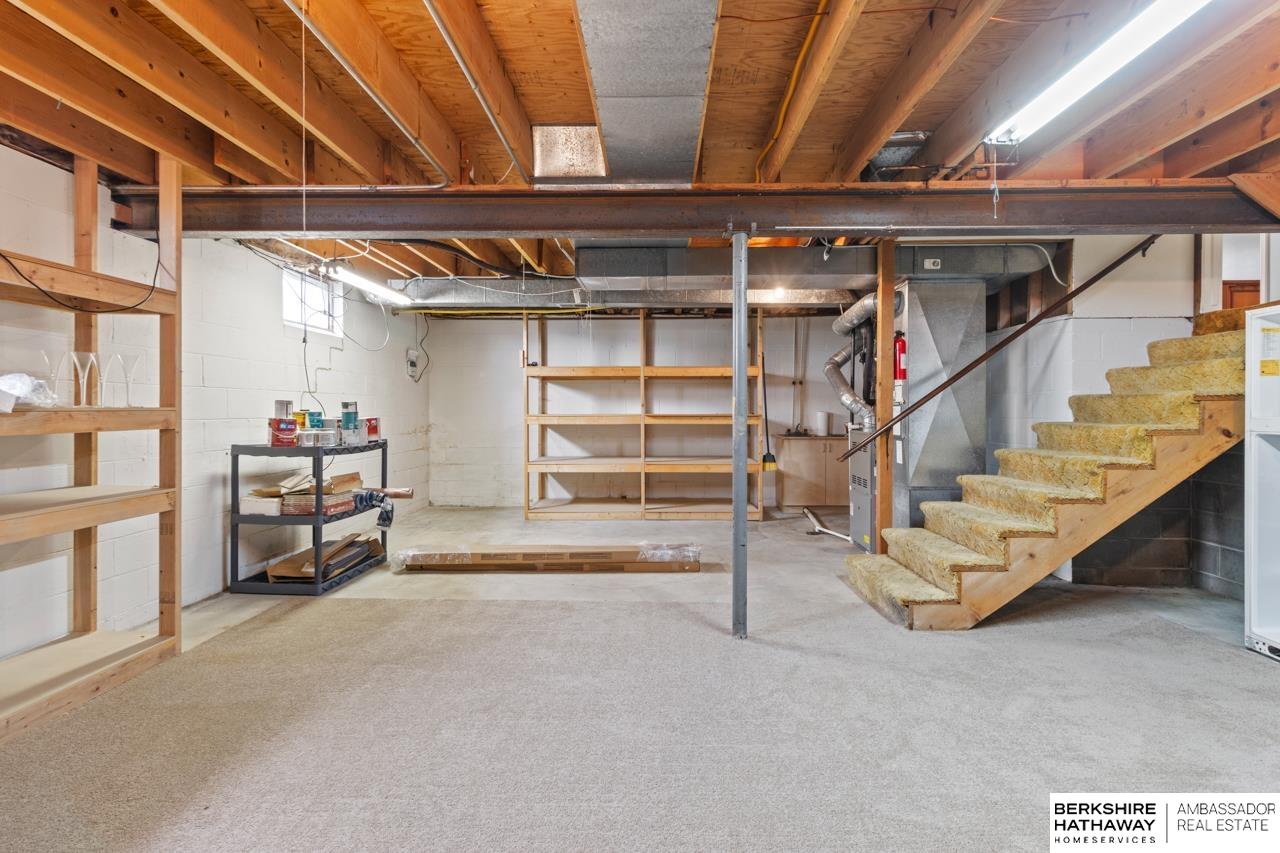 Omaha, Nebraska 68130, United States, 3 Bedrooms Bedrooms, ,3 BathroomsBathrooms,Residential,Pending,115768