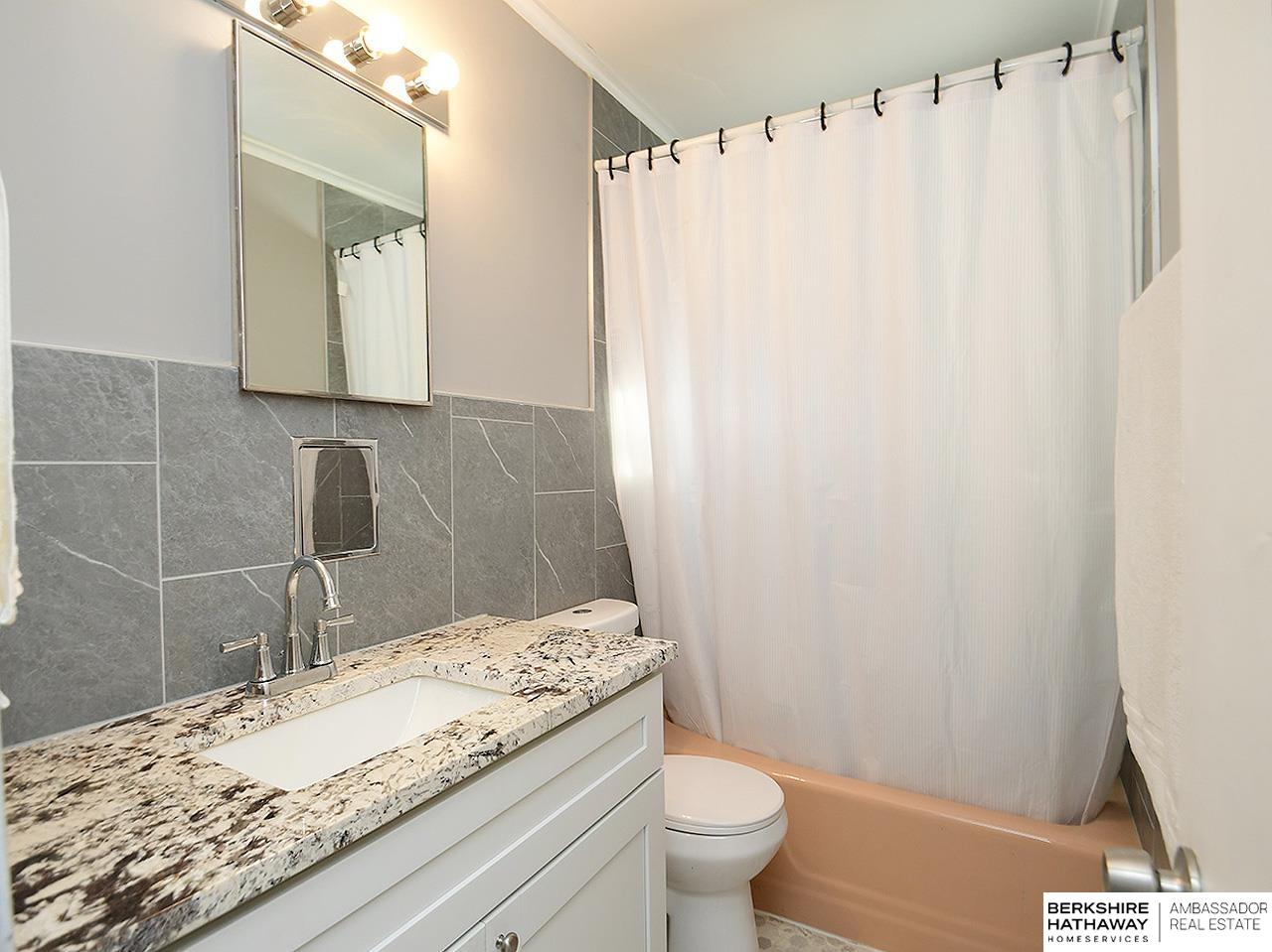 Omaha, Nebraska 68104, United States, 3 Bedrooms Bedrooms, ,3 BathroomsBathrooms,Residential,Active,93055