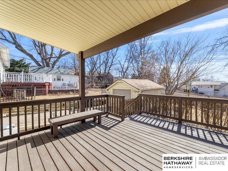 Omaha, Nebraska 68106, United States, 3 Bedrooms Bedrooms, ,3 BathroomsBathrooms,Residential,Pending,93870