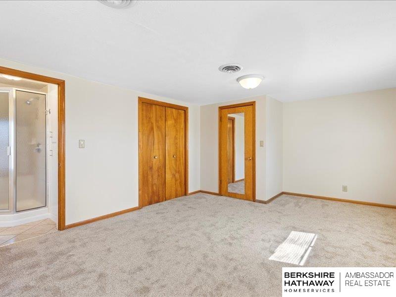 Omaha, Nebraska 68106, United States, 3 Bedrooms Bedrooms, ,3 BathroomsBathrooms,Residential,Pending,93870