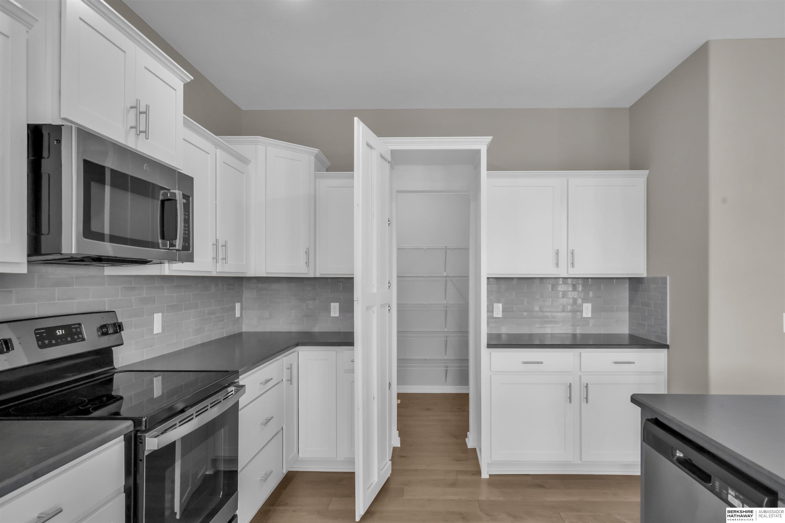 Bellevue, Nebraska 68123, United States, 3 Bedrooms Bedrooms, ,2 BathroomsBathrooms,Residential,Active,23665