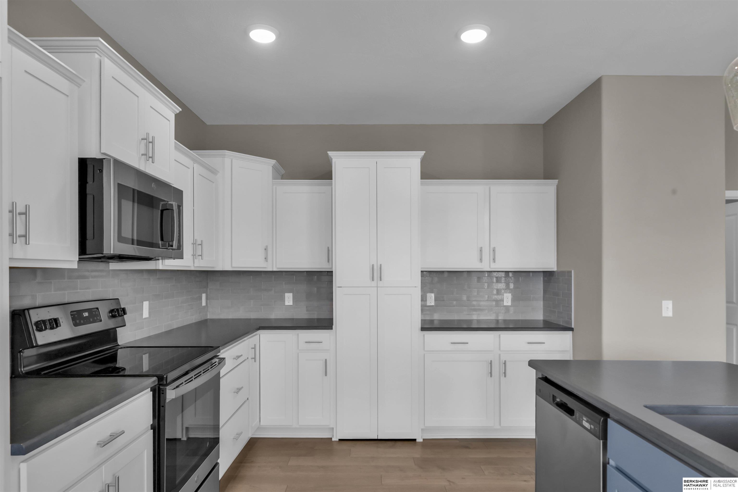 Bellevue, Nebraska 68123, United States, 3 Bedrooms Bedrooms, ,2 BathroomsBathrooms,Residential,Active,23665