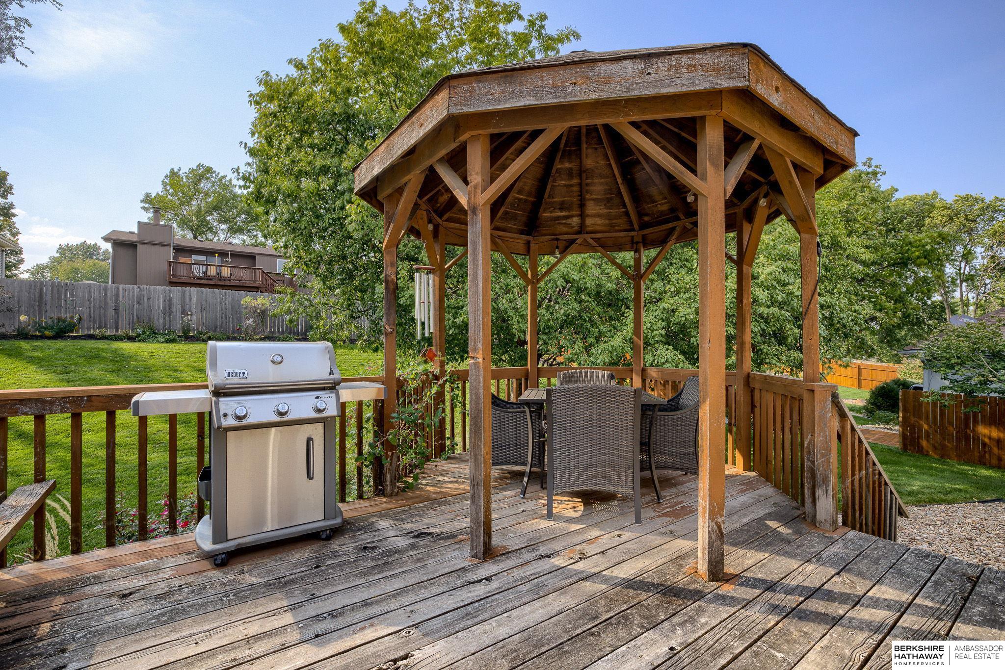 310 Pierce Street, Papillion MLS 22423199 Berkshire Hathaway