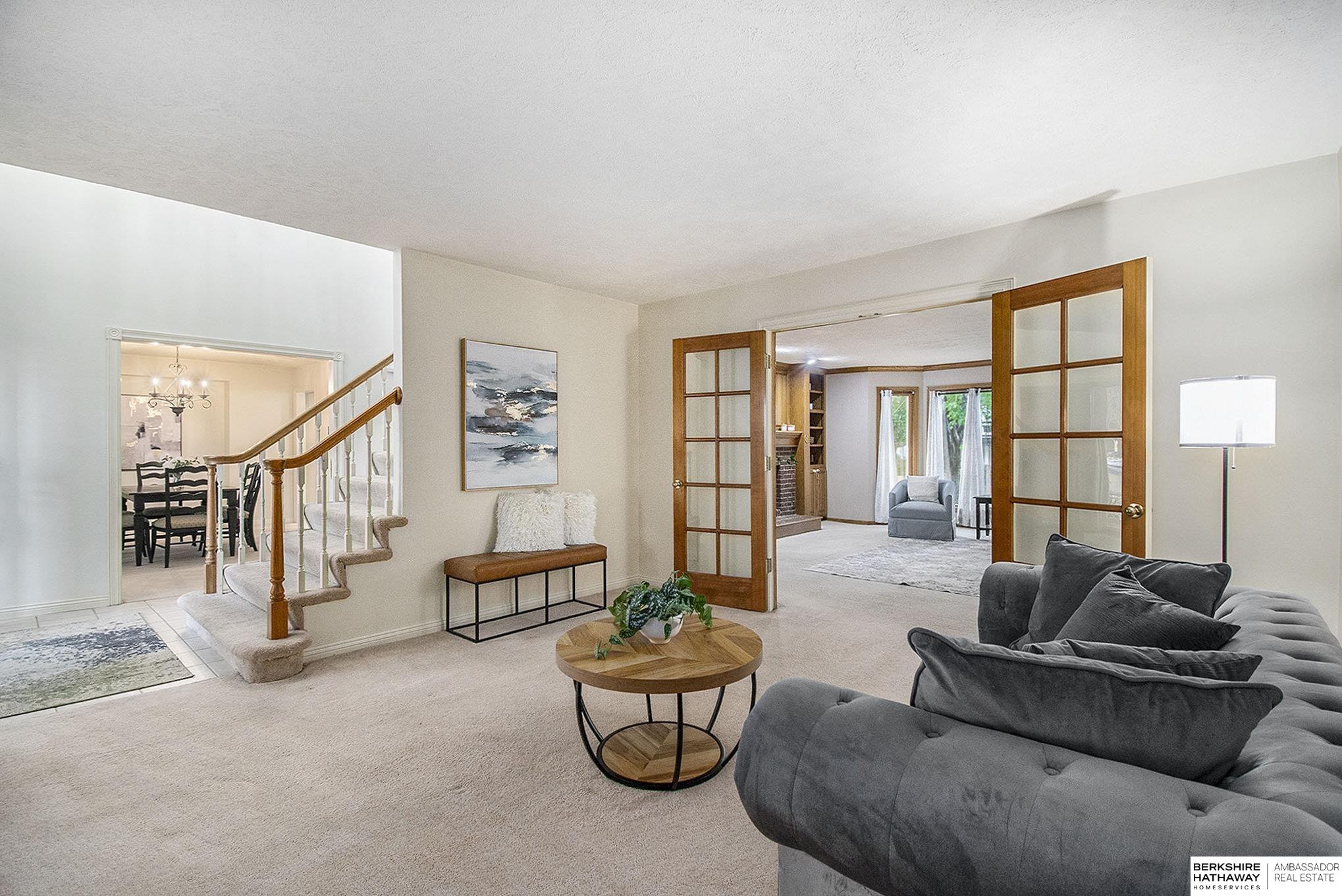 Omaha, Nebraska 68154, United States, 4 Bedrooms Bedrooms, ,4 BathroomsBathrooms,Residential,Pending,32670