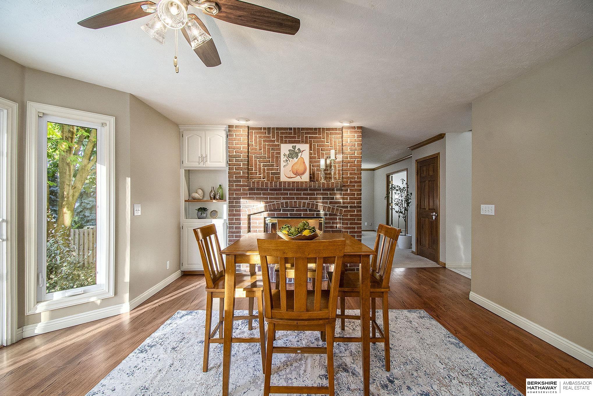 Omaha, Nebraska 68154, United States, 4 Bedrooms Bedrooms, ,4 BathroomsBathrooms,Residential,Pending,32670