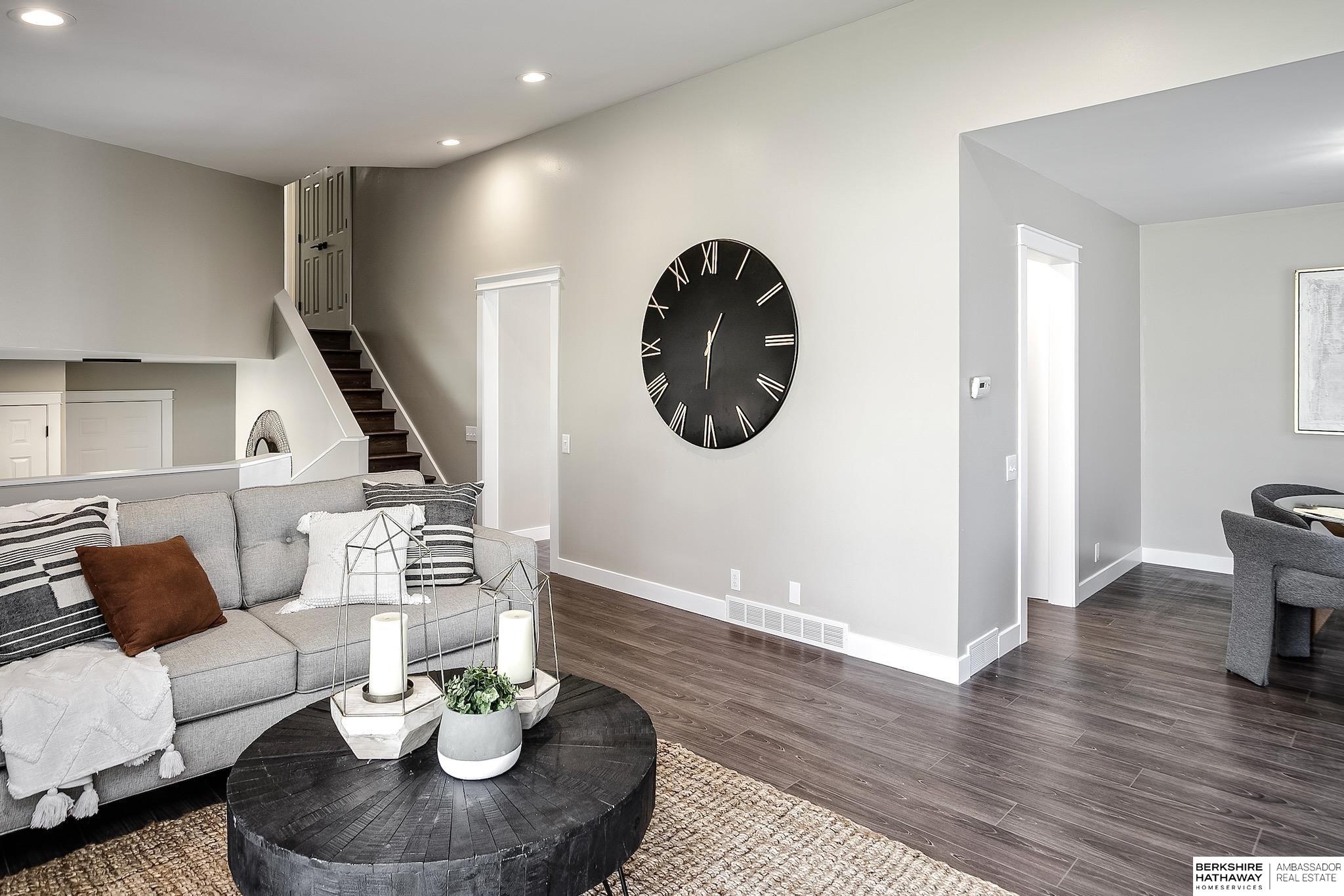 Omaha, Nebraska 68144, United States, 4 Bedrooms Bedrooms, ,3 BathroomsBathrooms,Residential,Pending,111272