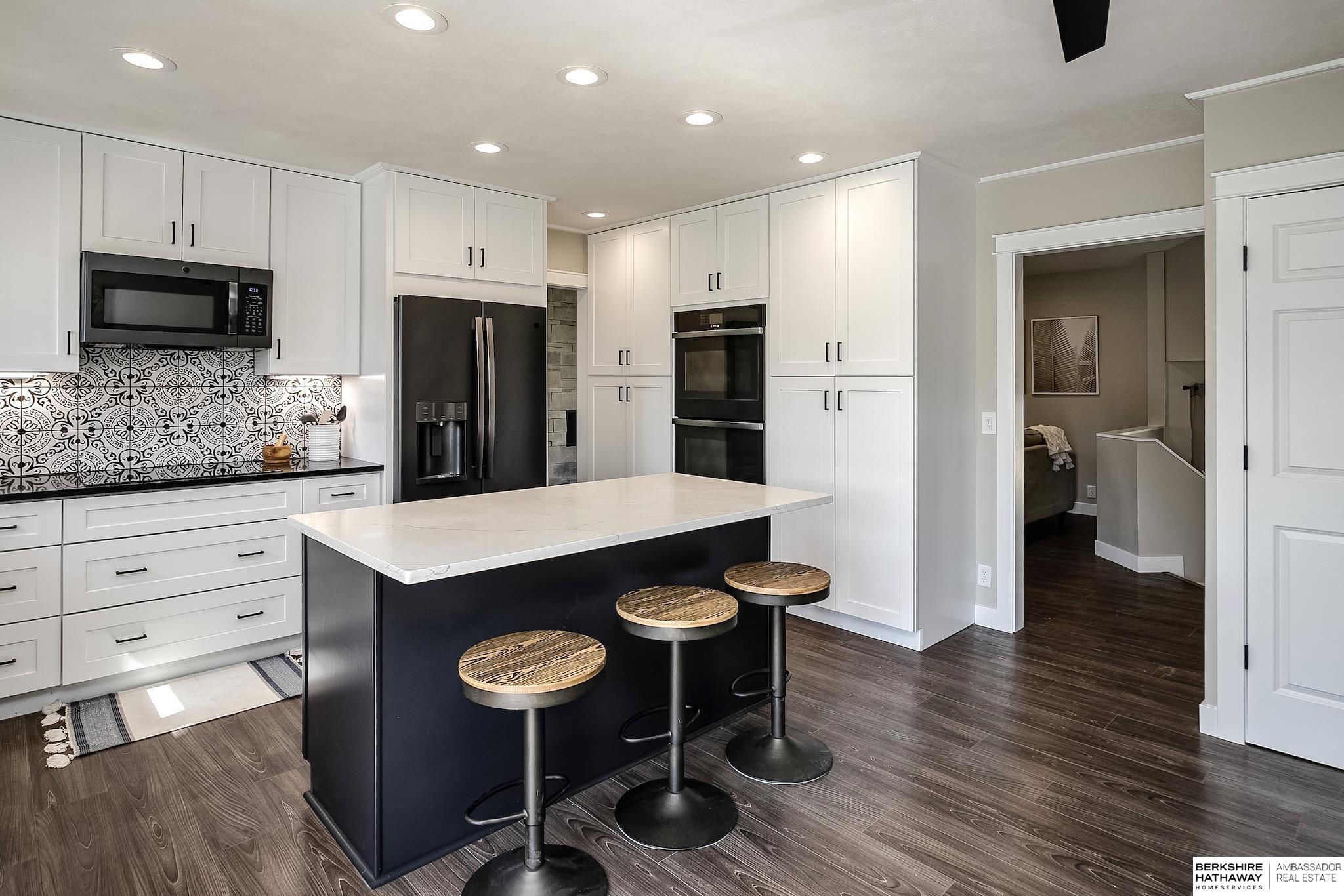 Omaha, Nebraska 68144, United States, 4 Bedrooms Bedrooms, ,3 BathroomsBathrooms,Residential,Pending,111272