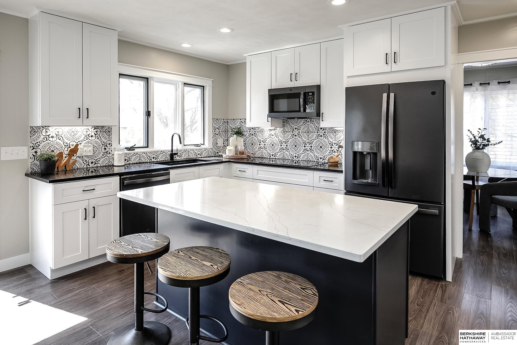 Omaha, Nebraska 68144, United States, 4 Bedrooms Bedrooms, ,3 BathroomsBathrooms,Residential,Pending,111272