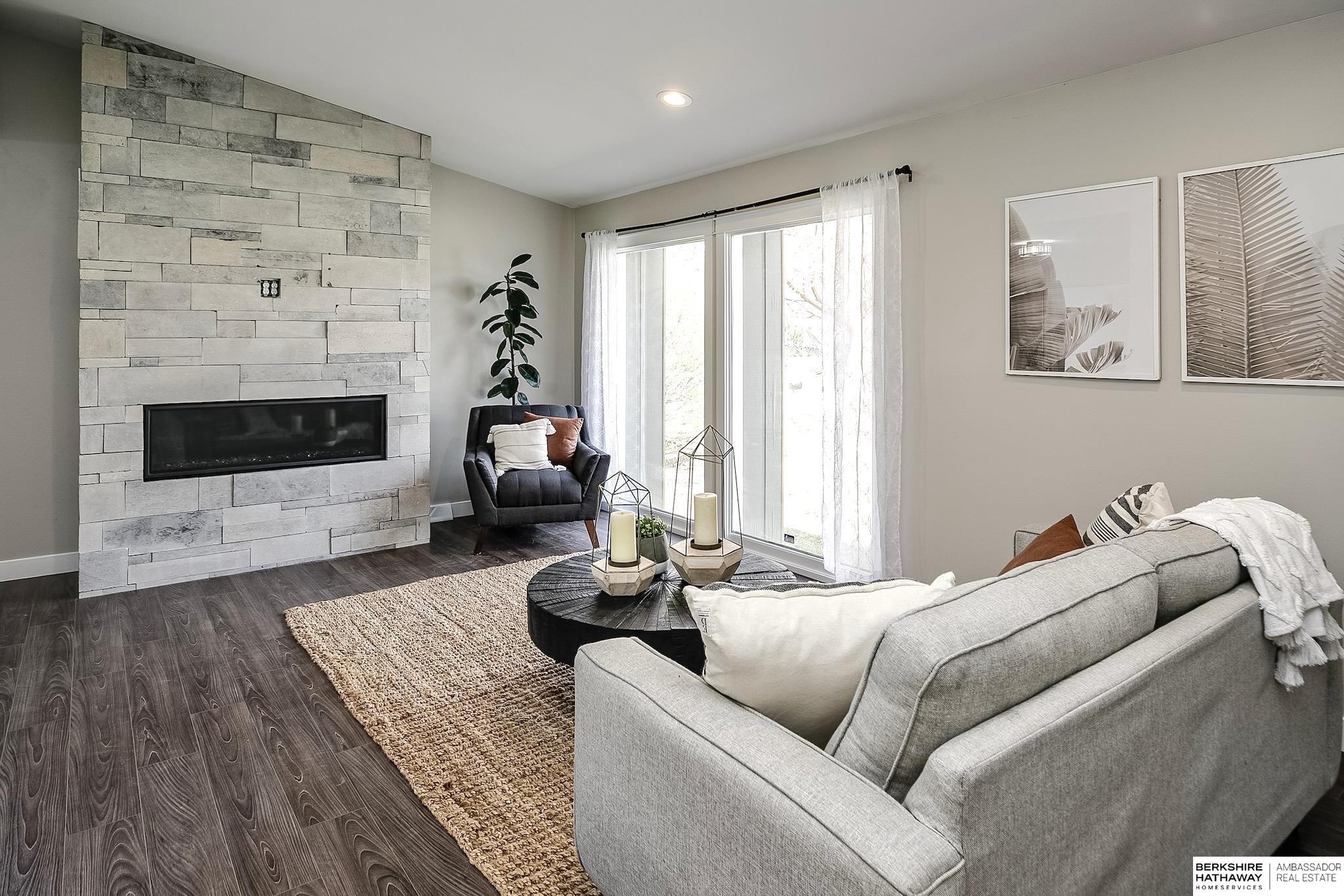 Omaha, Nebraska 68144, United States, 4 Bedrooms Bedrooms, ,3 BathroomsBathrooms,Residential,Pending,111272