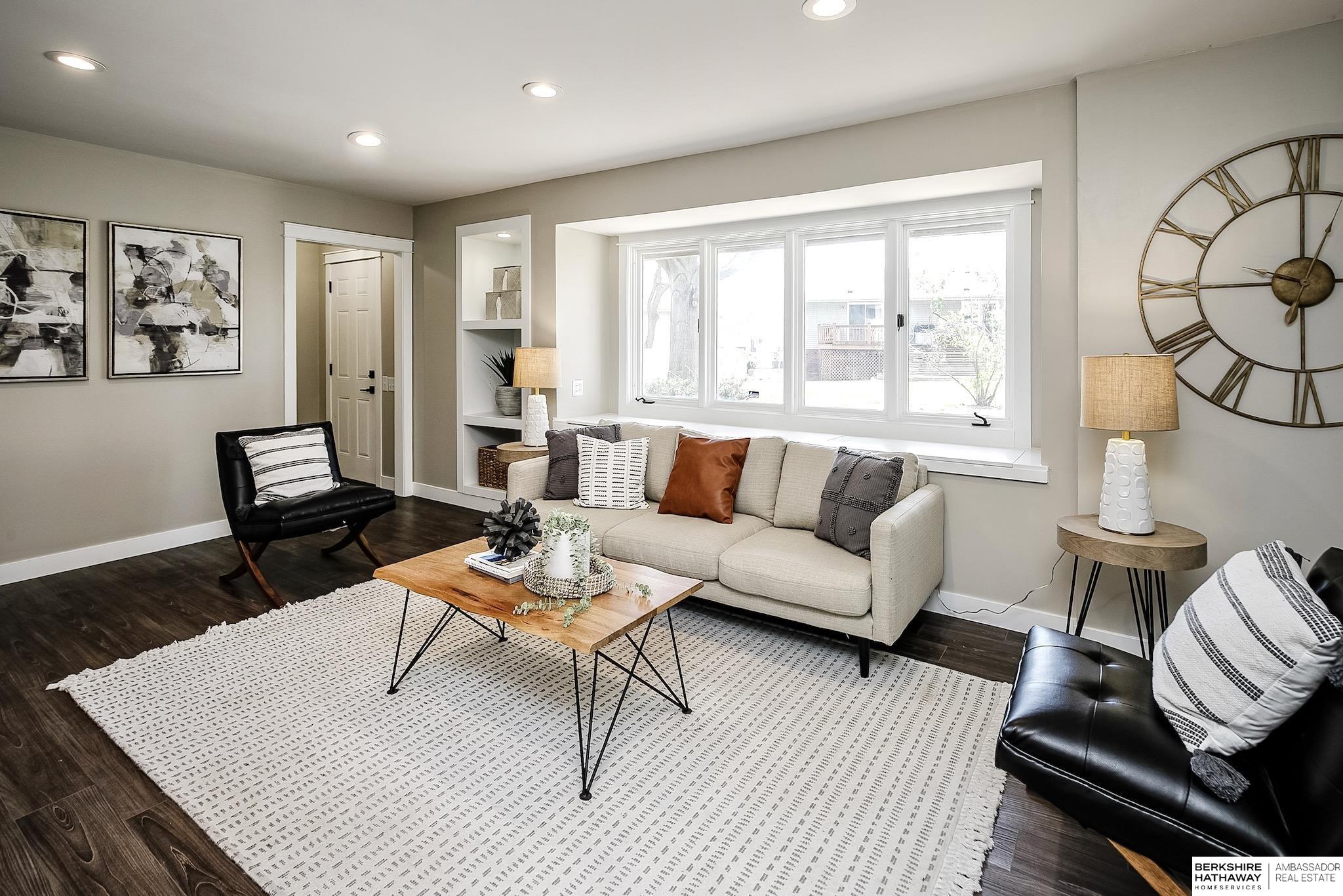 Omaha, Nebraska 68144, United States, 4 Bedrooms Bedrooms, ,3 BathroomsBathrooms,Residential,Pending,111272