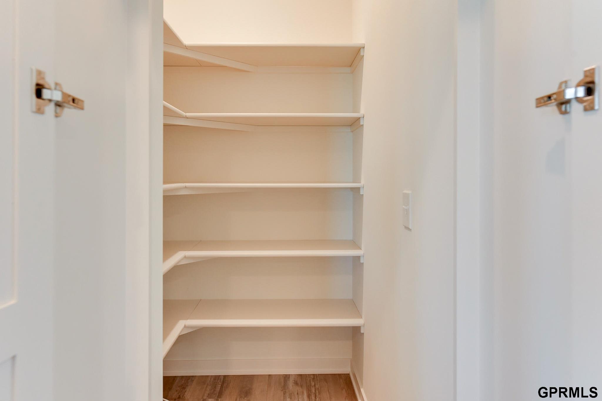 Elkhorn, Nebraska 68022, United States, 4 Bedrooms Bedrooms, ,3 BathroomsBathrooms,Residential,Active,23781