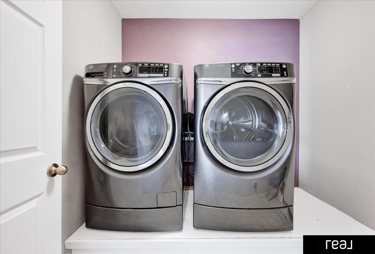 Papillion, Nebraska 68046, United States, 4 Bedrooms Bedrooms, ,4 BathroomsBathrooms,Residential,Pending,286