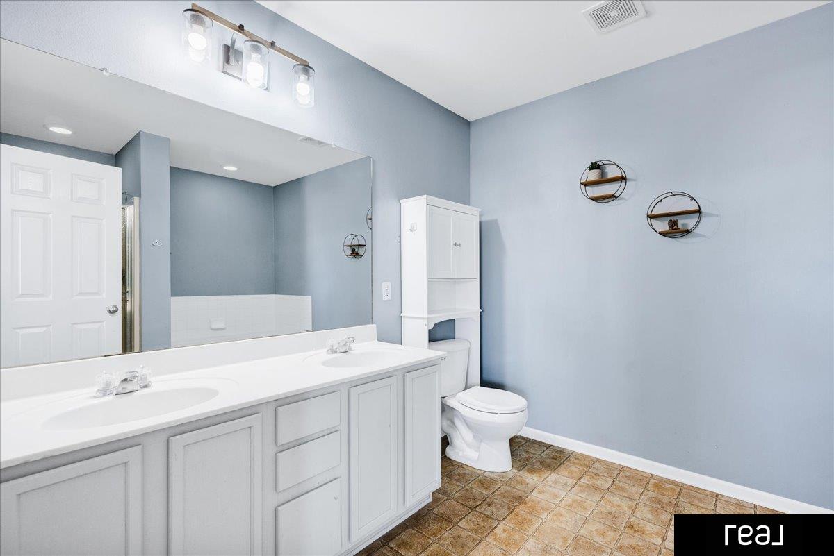 Papillion, Nebraska 68046, United States, 4 Bedrooms Bedrooms, ,4 BathroomsBathrooms,Residential,Pending,286