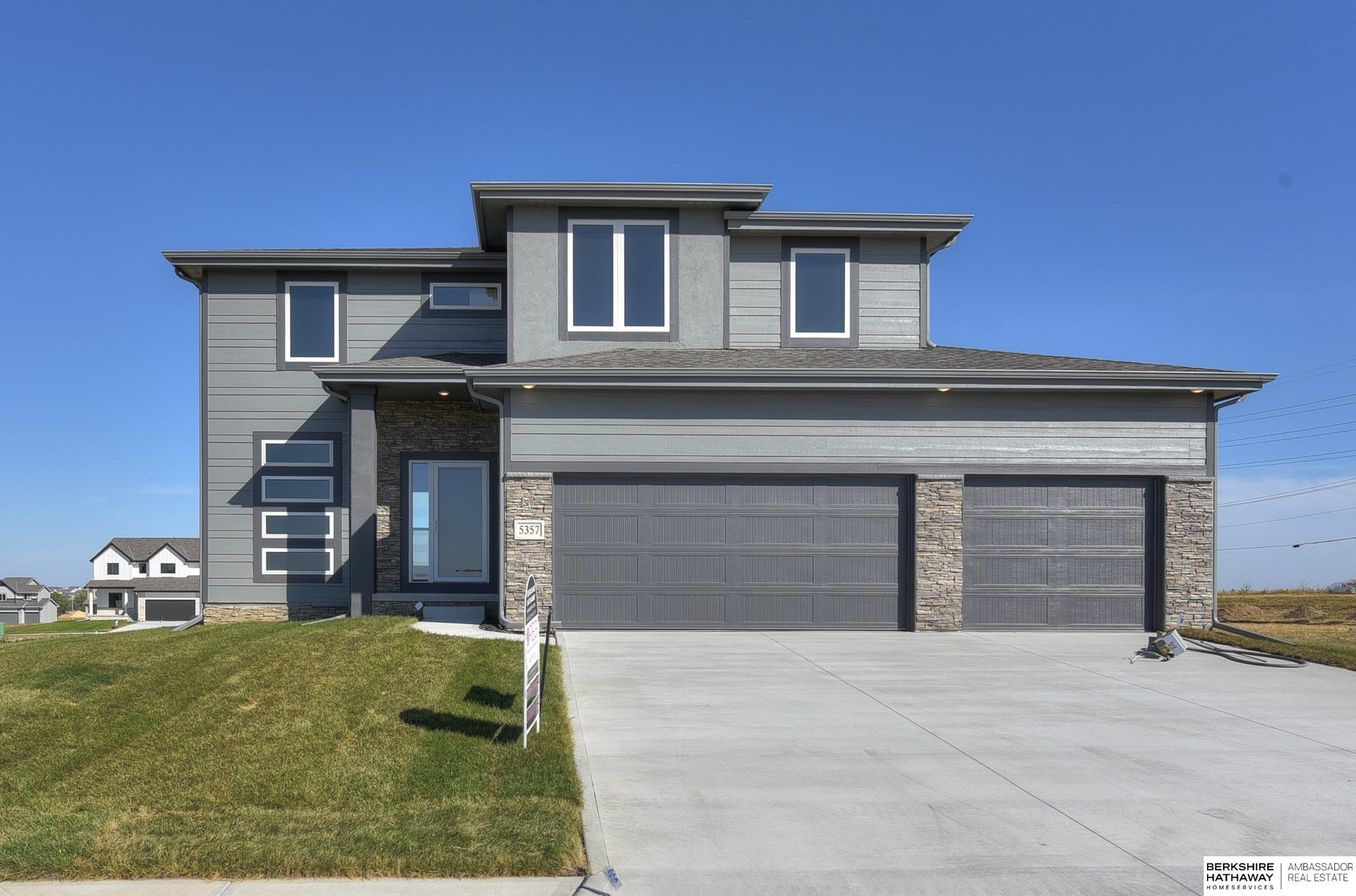 Elkhorn, Nebraska 68022, United States, 4 Bedrooms Bedrooms, ,3 BathroomsBathrooms,Residential,Active,29087