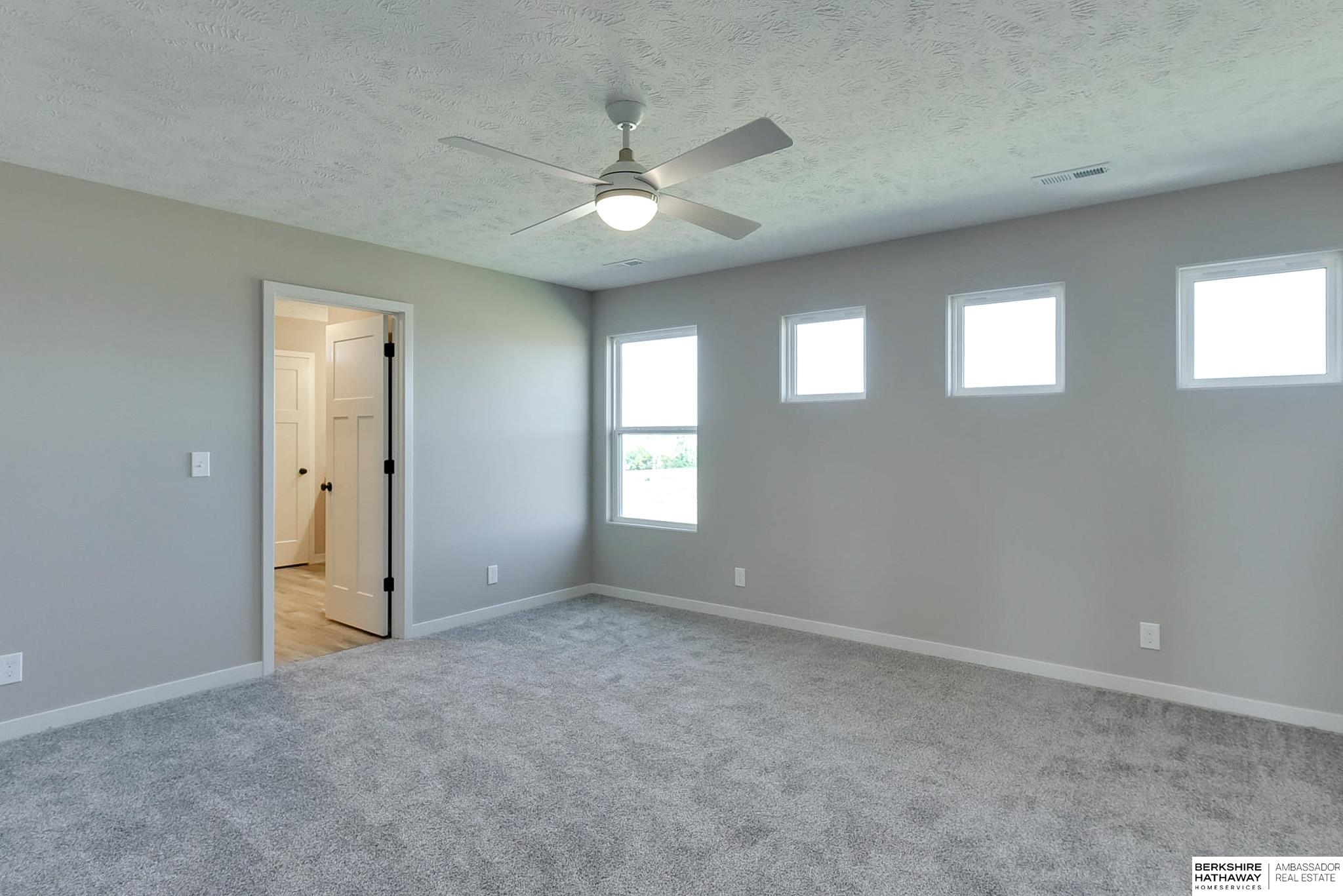 Elkhorn, Nebraska 68022, United States, 4 Bedrooms Bedrooms, ,3 BathroomsBathrooms,Residential,Active,29087