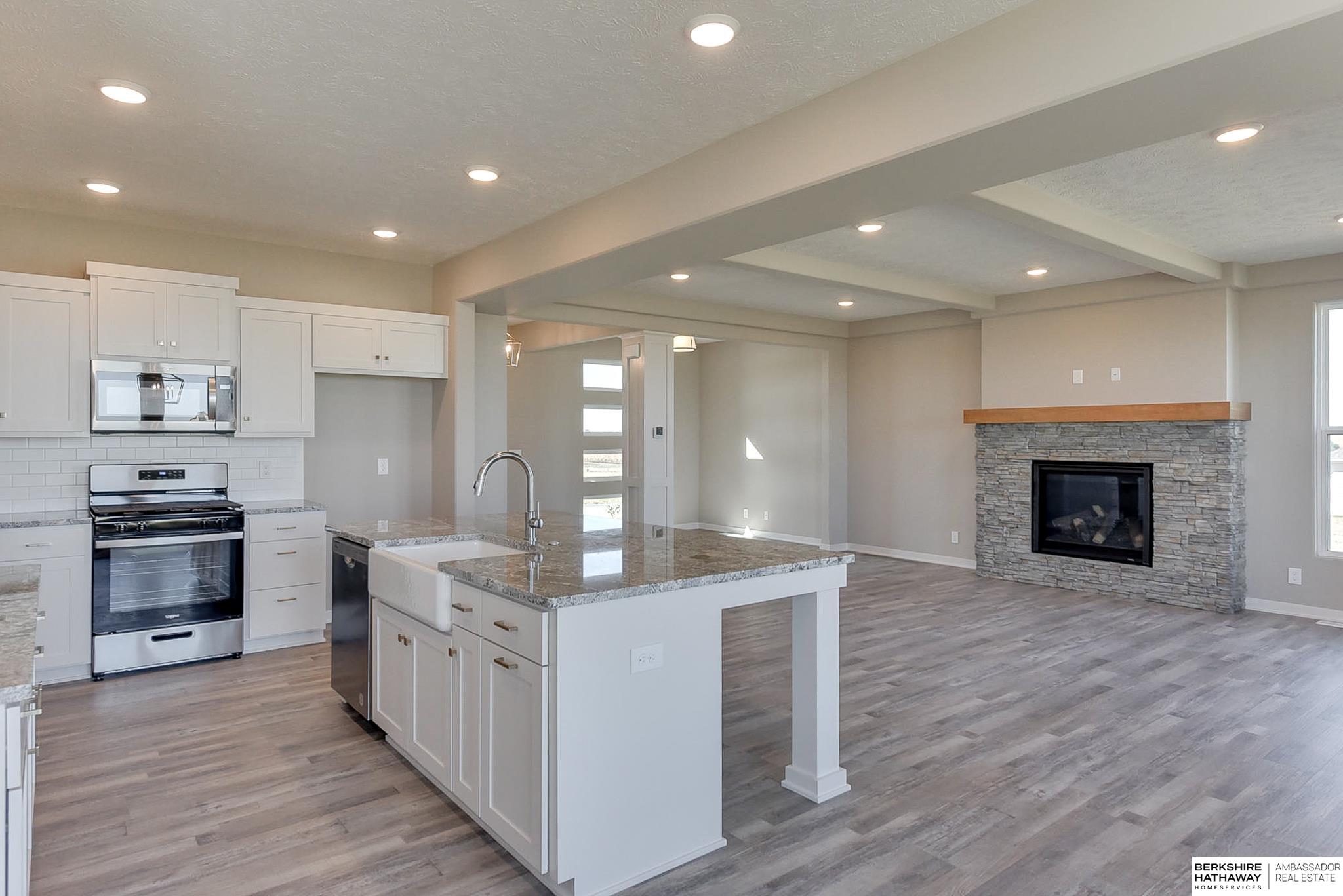 Elkhorn, Nebraska 68022, United States, 4 Bedrooms Bedrooms, ,3 BathroomsBathrooms,Residential,Active,29087