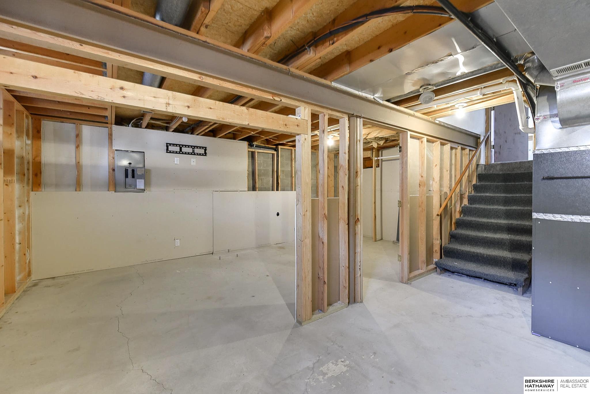 Bellevue, Nebraska 68123, United States, 3 Bedrooms Bedrooms, ,3 BathroomsBathrooms,Residential,Pending,24827