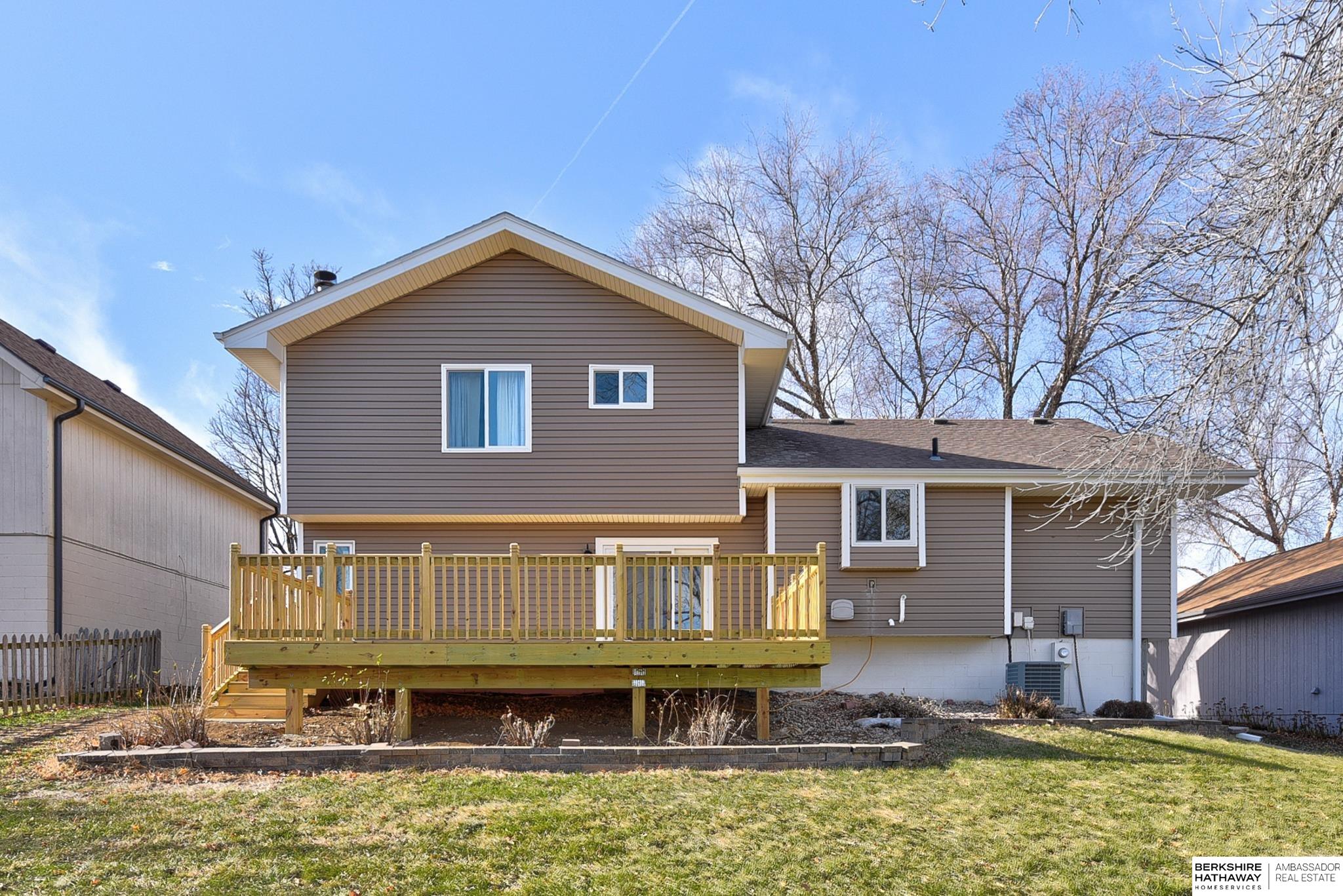 Bellevue, Nebraska 68123, United States, 3 Bedrooms Bedrooms, ,3 BathroomsBathrooms,Residential,Pending,24827