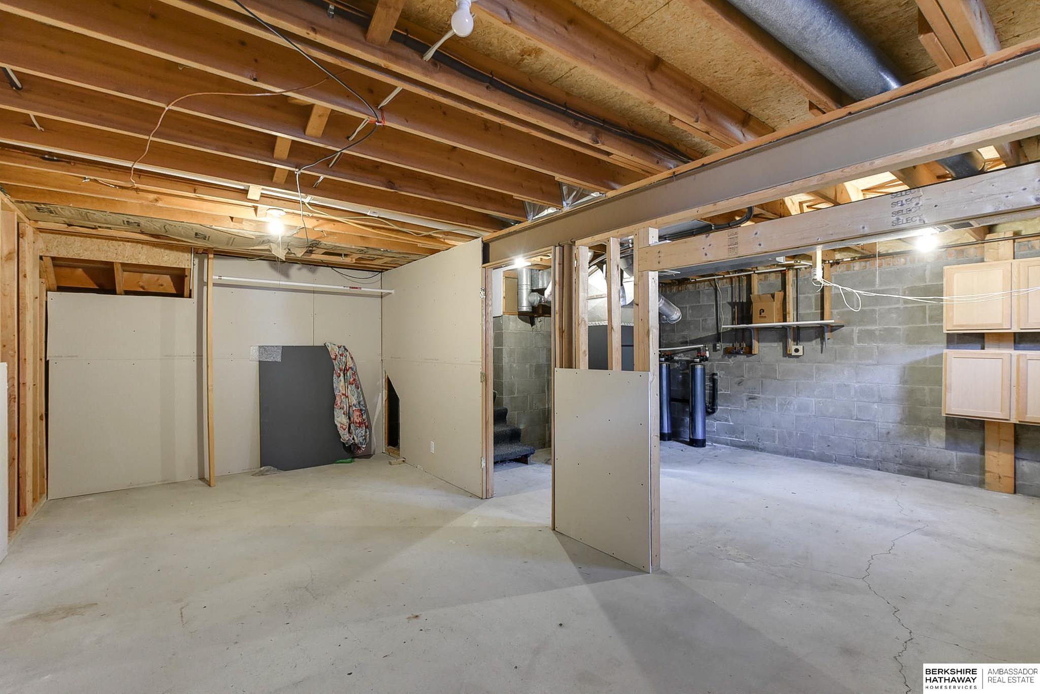 Bellevue, Nebraska 68123, United States, 3 Bedrooms Bedrooms, ,3 BathroomsBathrooms,Residential,Pending,24827