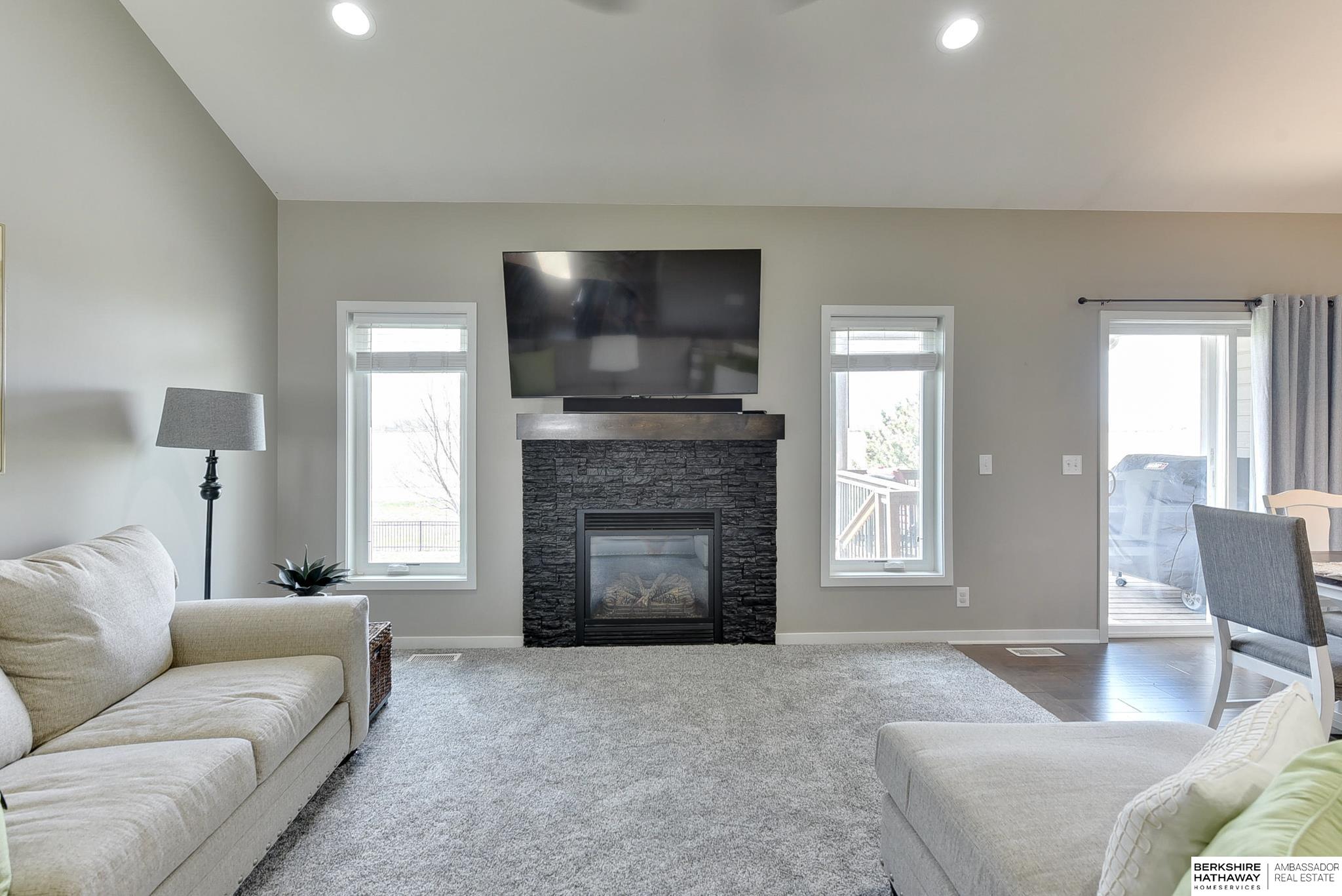 Valley, Nebraska 68064, United States, 5 Bedrooms Bedrooms, ,3 BathroomsBathrooms,Residential,Active,108034