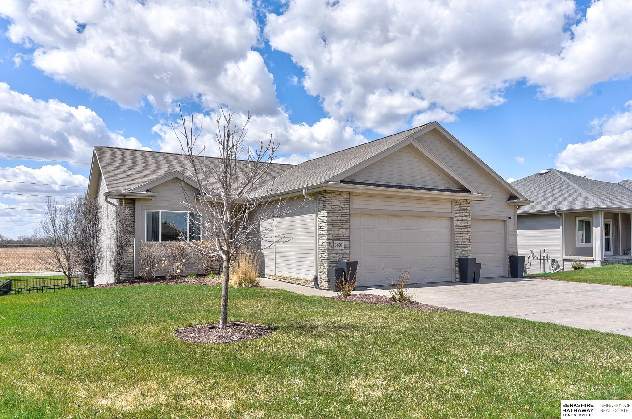 Valley, Nebraska 68064, United States, 5 Bedrooms Bedrooms, ,3 BathroomsBathrooms,Residential,Active,108034