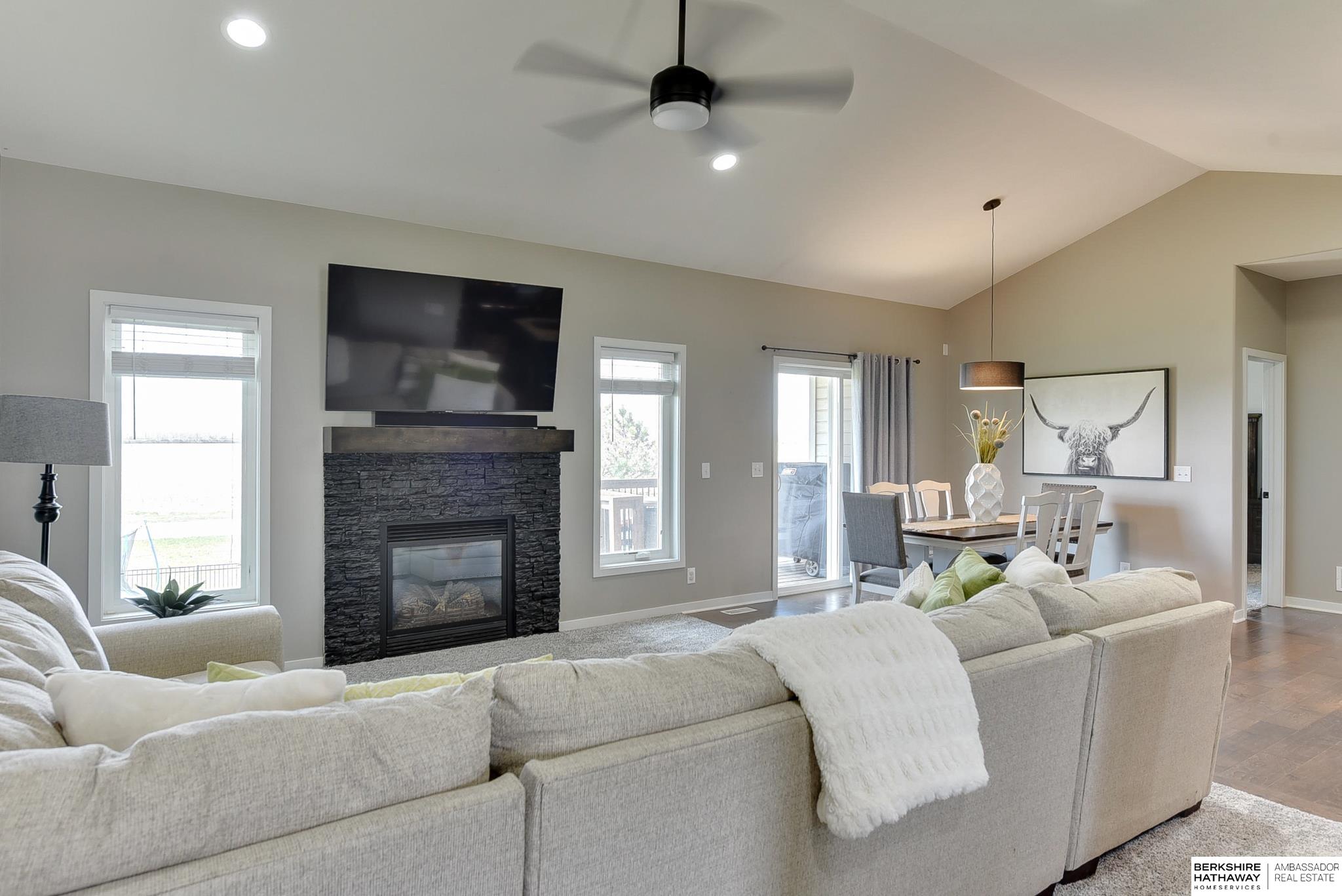 Valley, Nebraska 68064, United States, 5 Bedrooms Bedrooms, ,3 BathroomsBathrooms,Residential,Active,108034