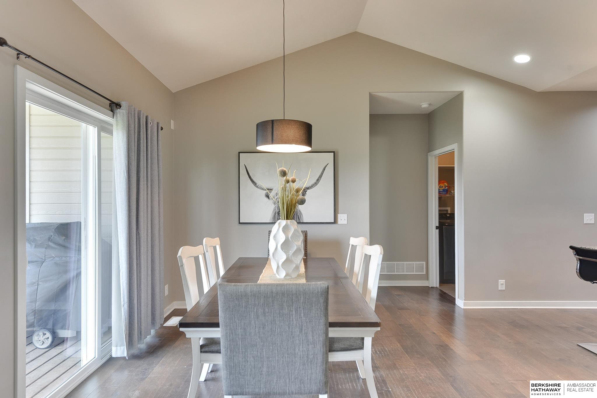 Valley, Nebraska 68064, United States, 5 Bedrooms Bedrooms, ,3 BathroomsBathrooms,Residential,Active,108034