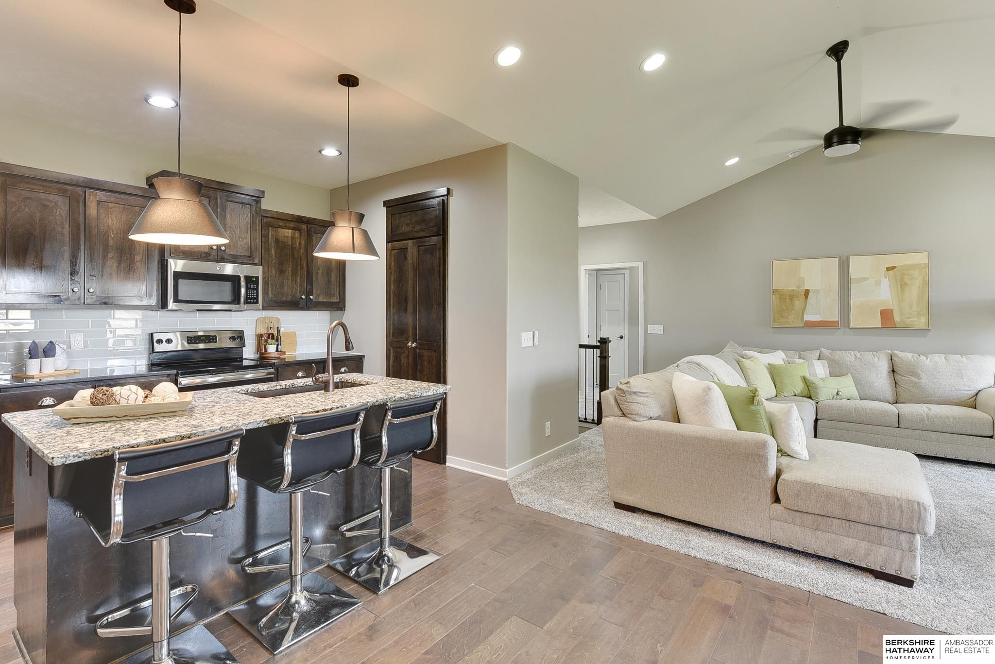 Valley, Nebraska 68064, United States, 5 Bedrooms Bedrooms, ,3 BathroomsBathrooms,Residential,Active,108034